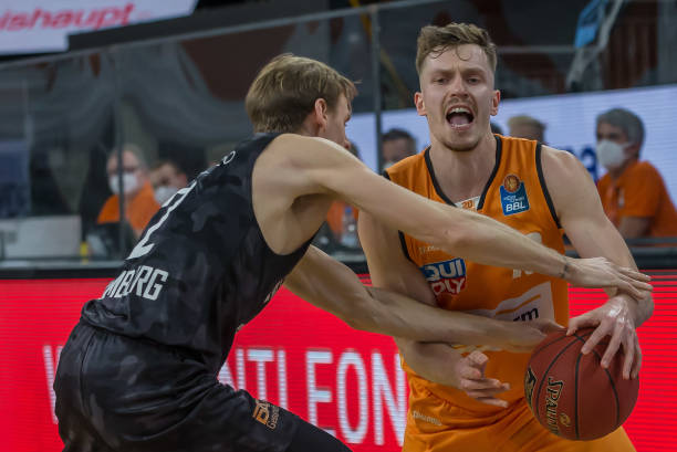 神与策略上 神与策略上